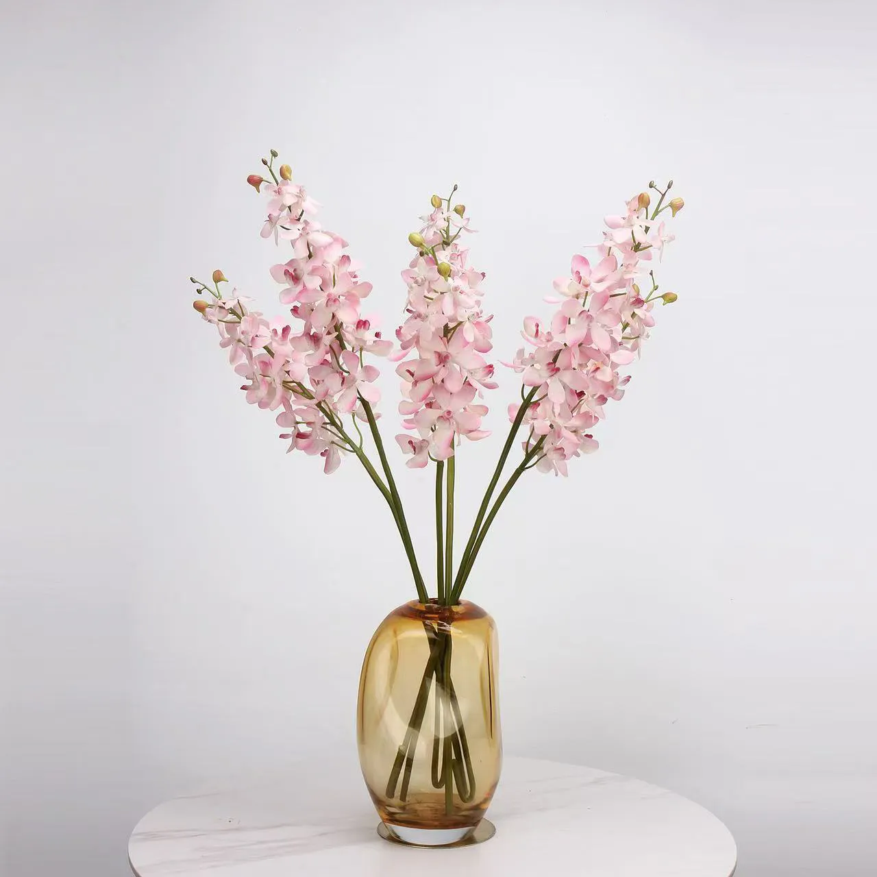 The application of flower decoration for engagement
